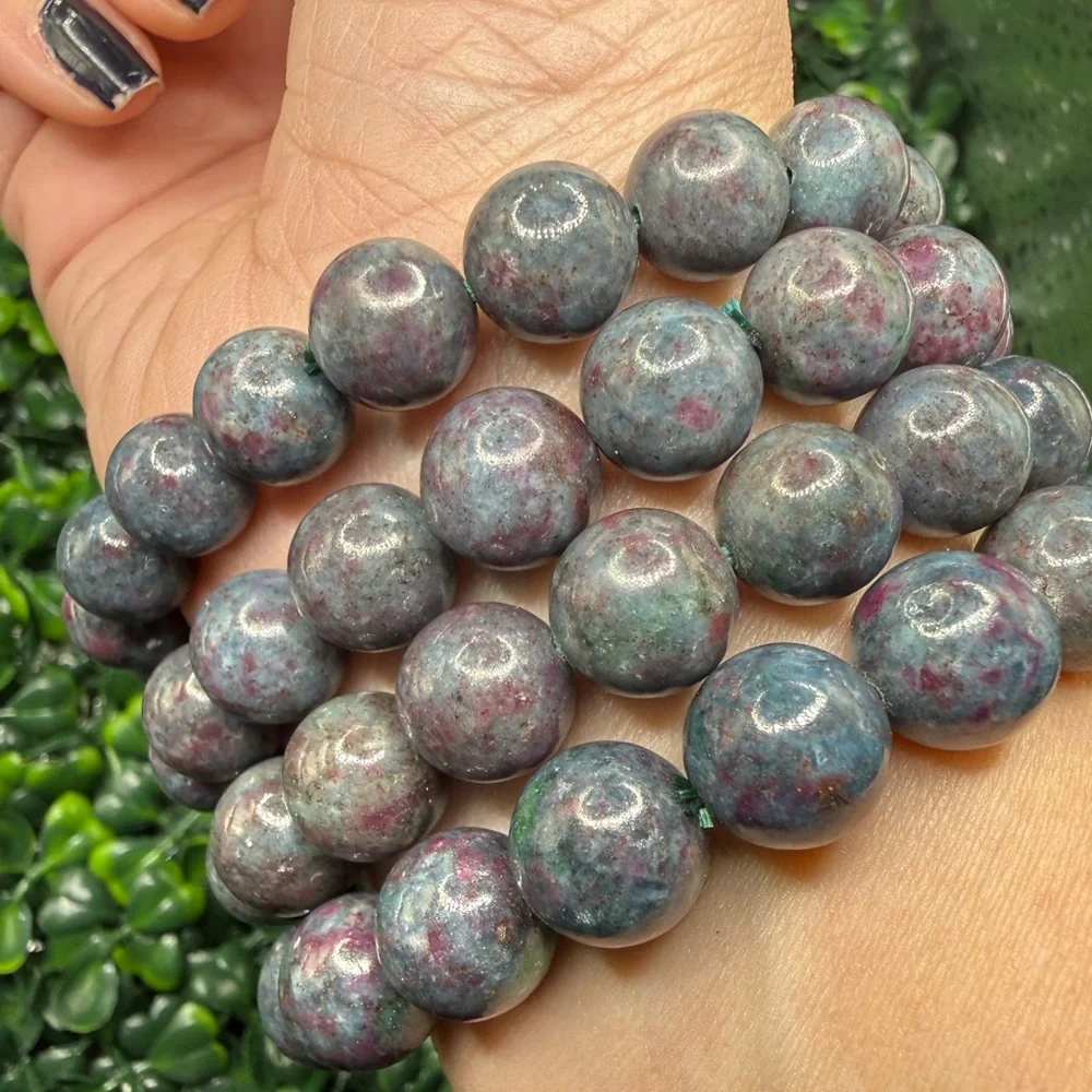 Ruby in Kyanite Beaded Bracelet *UV Reactive* - Picture 3 of 6